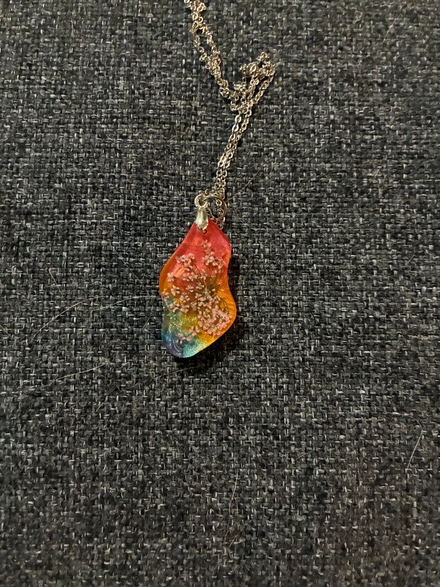 Rainbow pink flower necklace